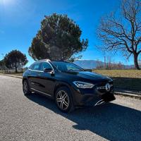 Mercedes-benz GLA 200 d   150cv