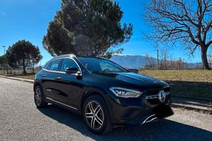Mercedes-benz GLA 200 d   150cv