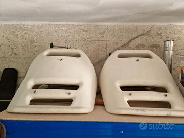 Sedili da barca con staffe