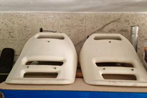 Sedili da barca con staffe