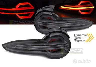 FANALI POSTERIORI A LED NERI LED SEQ per MAZDA MX5