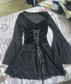 Abito in stile gotico