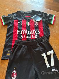Completo AC Milan 2022/23 - Maglia Home + Pantalon