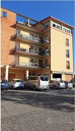 Immobile in asta di 80 m² con 3 locali e box auto 