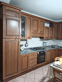CUCINA COMPLETA CON MOBILE SOGGIORNO