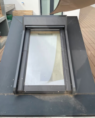3 finestre elettriche tipo VELUX marca Roto Okna