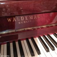 Pianoforte Waldemar Berlin vintage.