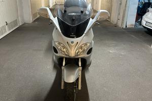 Piaggio x9