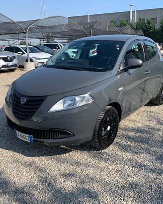 LANCIA Ypsilon 1.2 69 CV 5 porte 30th Anniversar