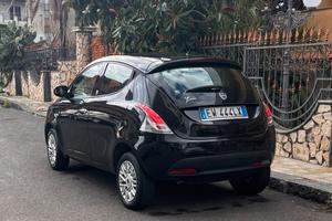 Lancia Ypsilon Eco-Chic 2014