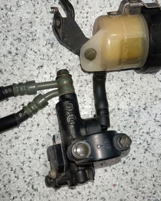 Pompa freno ant. originale YAMAHA R6 2000 - 2006