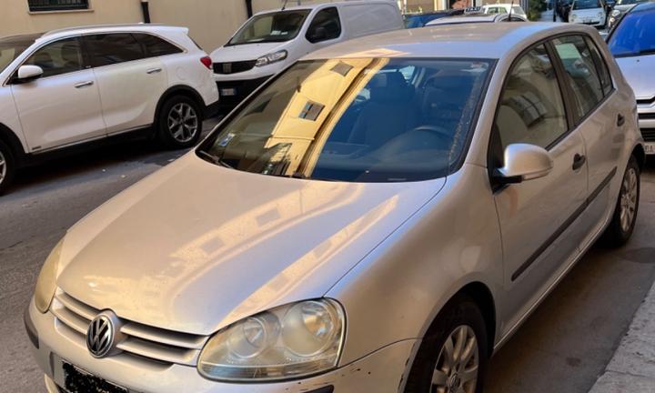 auto volkswagen golf 5