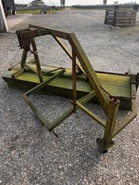 Spazzolatrice spazzola stalla cantiere