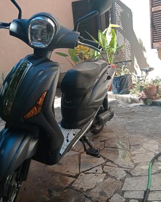 Scooter elettrico Z-tech 250w nuovo senza patente