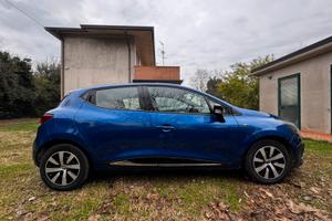 Renault clio 1.5 diesel 75 CV - 2019 - 65.000 KM