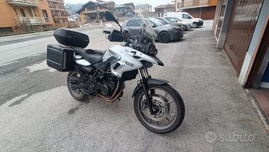BMW f700gs
