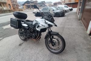 BMW f700gs