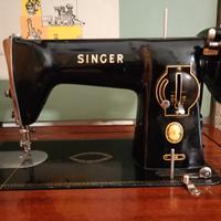 Macchina da cucire d'epoca Singer