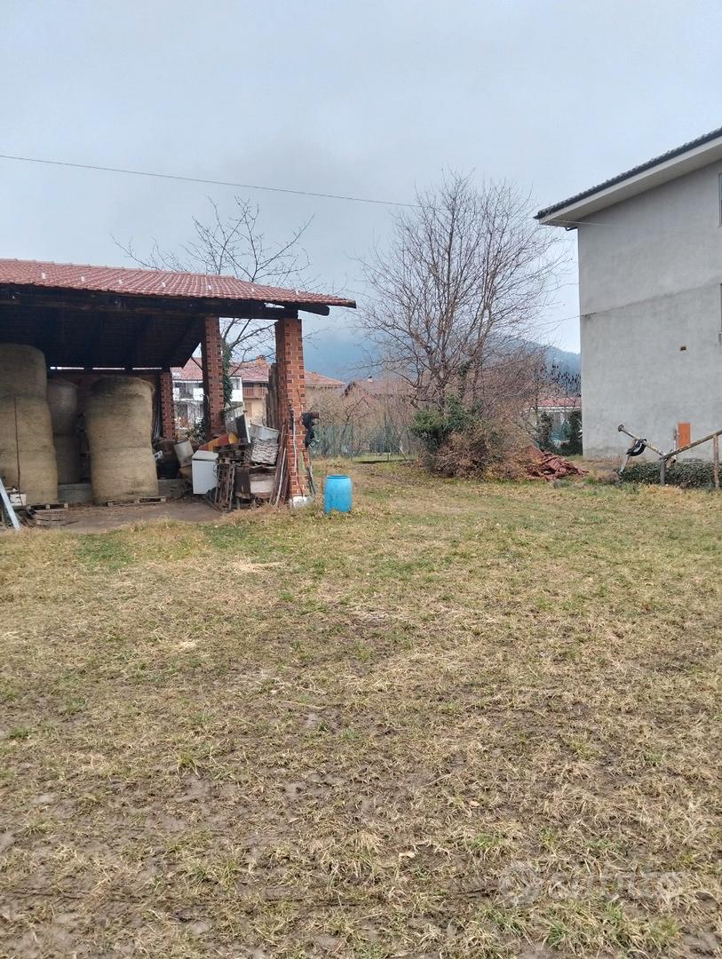 Terreno edificabile con tettoia a Balangero - Vista 2