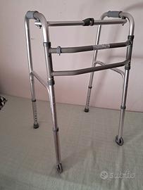 set di ausili per disabilità motoria