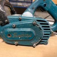 Spazzolatrice rusticatrice makita