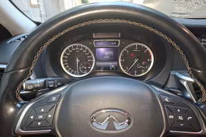 Infiniti Q30