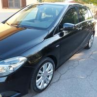 MERCEDES CLASSE B 180 D