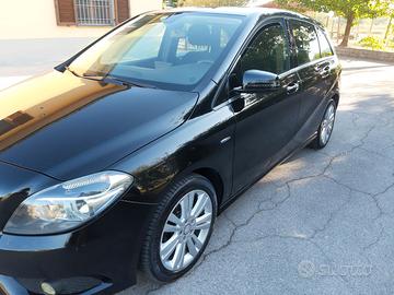 MERCEDES CLASSE B 180 D