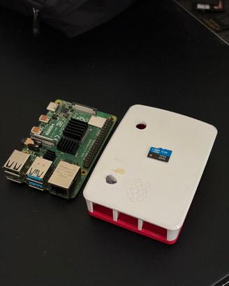 Raspberry Pi 4 Model B 2GB