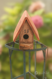 Casetta per uccelli in legno
