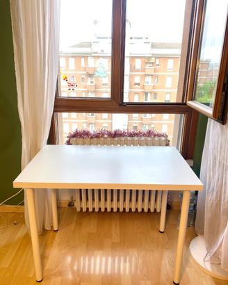 Scrivania IKEA bianca 100x60 cm