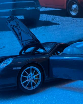 AutoArt Porsche 911 GT2, scala 1:18