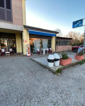 Bar caffetteria avviato con locale di proprietà