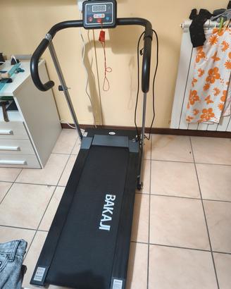 tapis roulant 10 km/h come nuovo (trattabile)