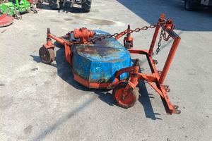 piatto tagliaerba da 1,60 con ruota interfilare