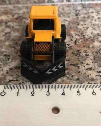 Cricchetto, camion, mezzi lavoro micro da 4 euro.