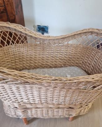 culla in vimini vintage
