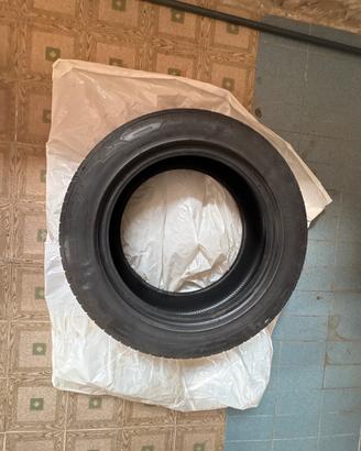 Gomme estive auto