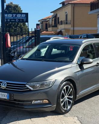 Volkswagen Passat 1.6 TDI DSG Comfortline BlueMoti