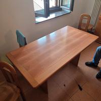 Tavolo da pranzo con 6 sedie
