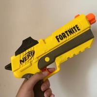 pistole giocattolo nerf  fortnite e Hammerstone