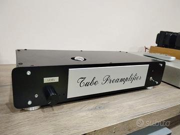 PREAMPLIFICATORE VALVOLARE