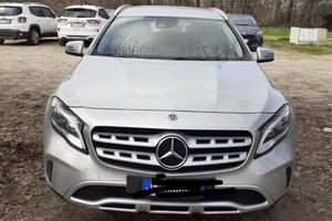 MERCEDES GLA 180 1.6 16v  BENZINA 2018