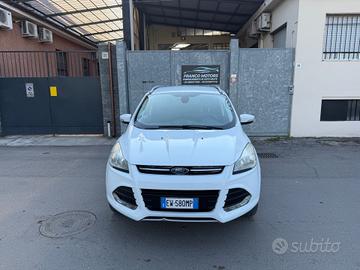 Ford Kuga 2.0 TDCI 140 CV 4WD Titanium