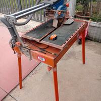 Taglia piastrelle Rubi