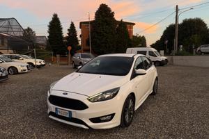 Ford Focus 1.0 EcoBoost 125 CV ST line
