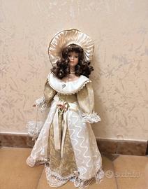 Bambola in porcellana