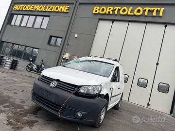 VOLKSWAGEN CADDY 4X4 per ricambi usati CFH