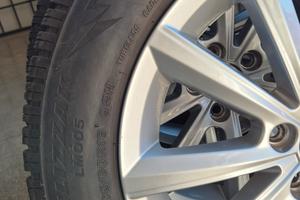 Gomme invernali Bridgestone 205-60 R16