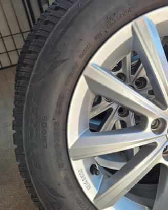 Gomme invernali Bridgestone 205-60 R16